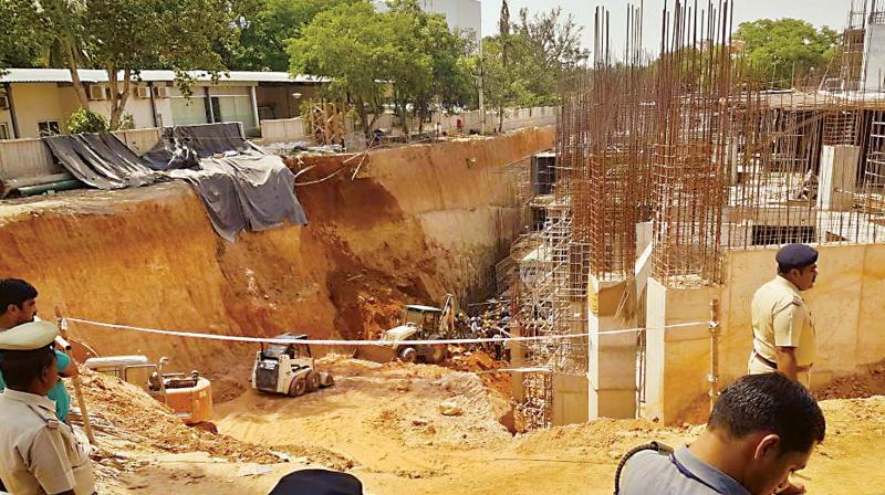 The construction site where a wall collapsed killing a labourer at Katamnallur Gate on Old Madras Road on Tuesday	 DC