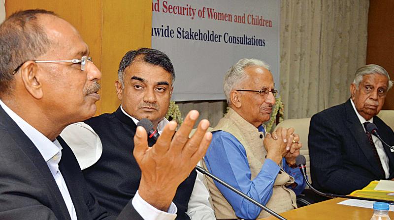 From left: Indian Police Foundation president N. Ramachnadran, DGP R.K. Datta, Prakash Singh and former Chief Justice of India Justice M.N. Venkatachaliah at a seminar on Stakeholder Consultations on Security of Women and Children at DG office, in Bengaluru on Tuesday. (Photo: DC)