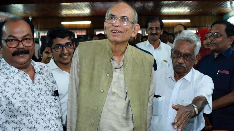 Environmentalist Madhav Gadgil arrives for talk on Sustainable Rebuilding of Kerala organised by the Indian Association of Lawyers in Kochi on Friday. (Photo:ARUN CHANDRABOSE)