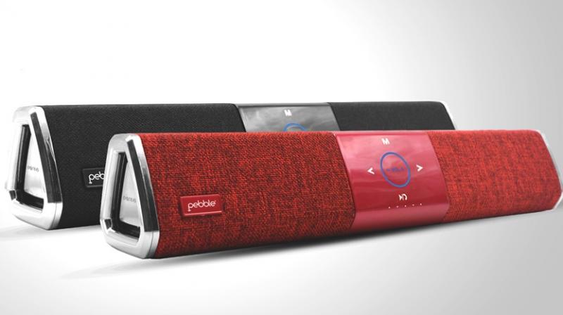 This soundbar is powered by 2400mAh battery and is available in black and red variants.