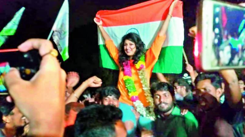 A jubiliant 26-year-old Aarti Nagpal after her win as the  president of University of Hyderabad Students Union