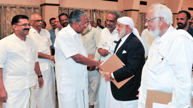 Chief Minister Pinarayi Vijayan and Local Administration Minister K.T. Jaleel meet Muslim leaders in Kozhikode on Saturday.	(Photo: Venugopal)