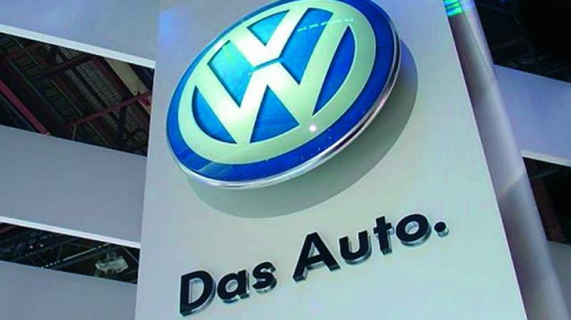 Volkswagen makes pitch as comeback brand at Los Angeles Auto Show