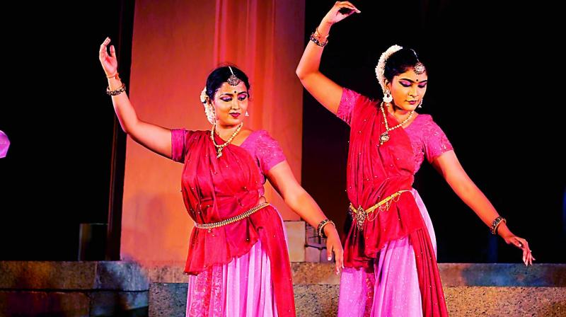 The dance performance on courtesans Taramati and Premamati, Katherine B. Hadda.