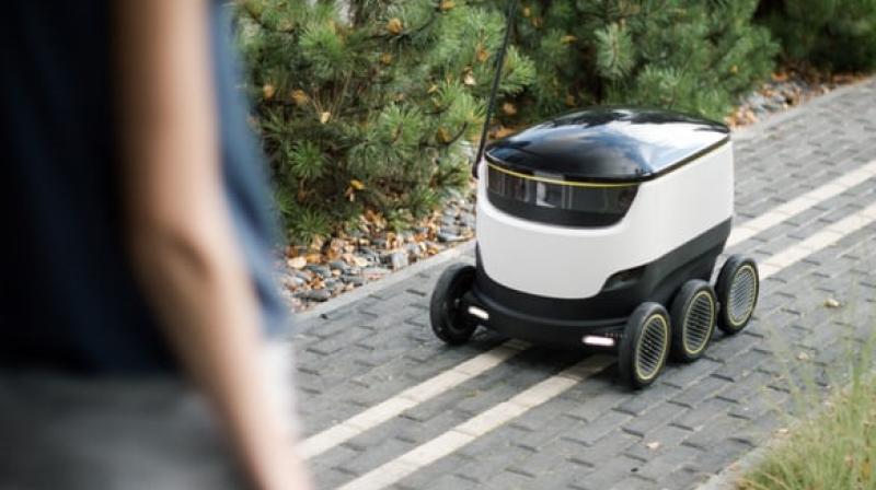 The robots are designed for delivering packages, groceries and food to consumers in a 2-3-mi (3-5-km) radius.