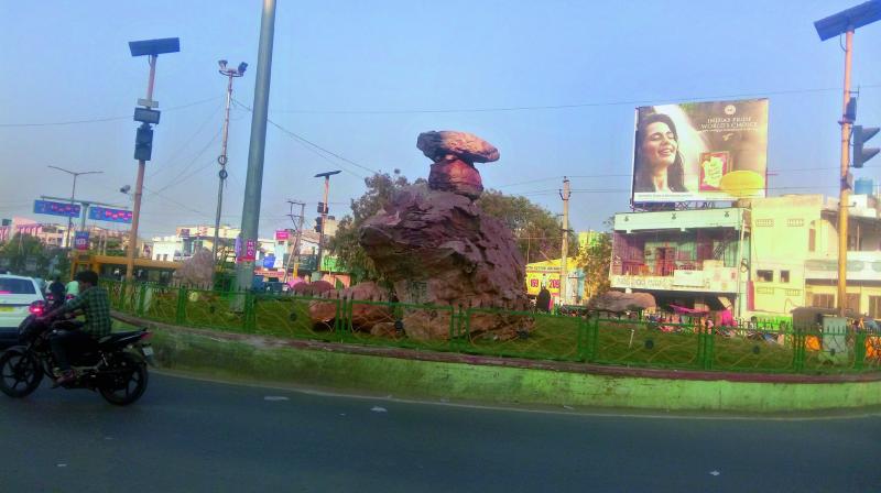 Visvesvaraya circle in Kurnool now sports a boulder as a part of beautification work. (Photo: DC)