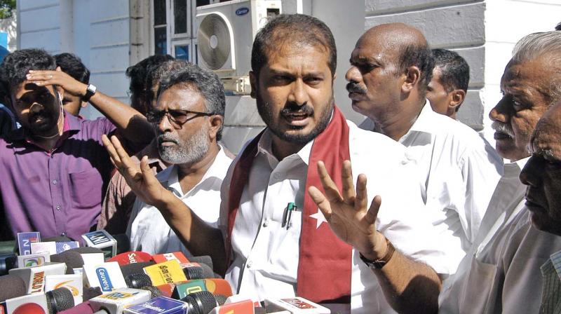 Manithaneya Jananayaga Katchi MLA Thamimun Ansari denies to the media, the allegations against him that he was given cash to support the trust vote for Palaniswami led government during the infamous Koovathur stay. (Photo: DC)