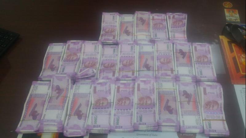 The money recovered. (Photo: Twitter | ANI)