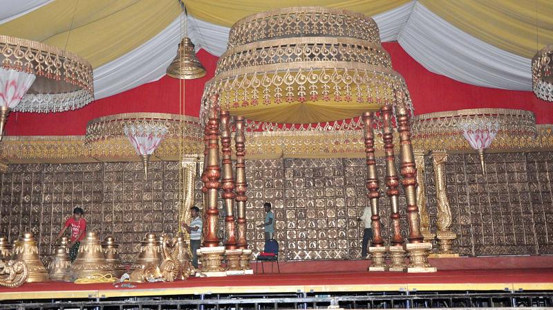 The grand stage for minister Ramesh Jarkiholis sons wedding in Gokak. (Photo: DC)