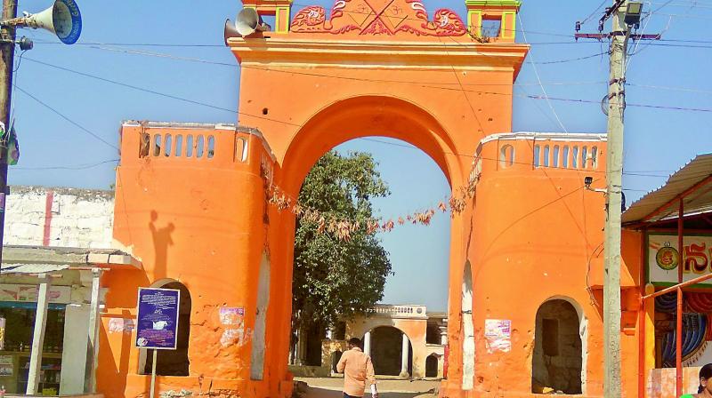 The entrance to the Gadikota Fort in Maheshwaram.