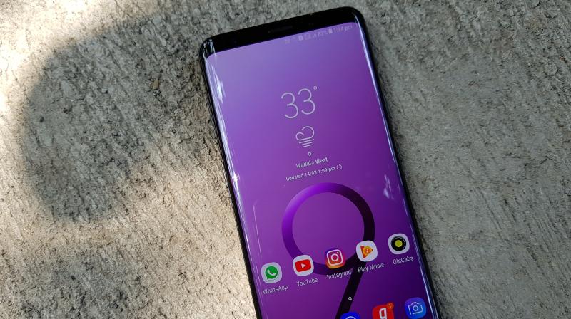 Do note that the Rs 7,990 price tag refers to the 64GB variant of the smaller Galaxy S9.