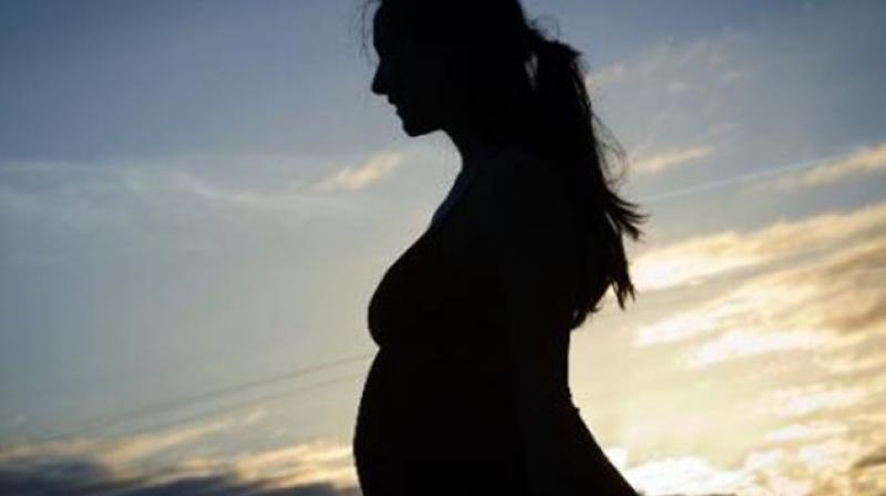 Postmenopausal women who had their last pregnancy after 35 had better verbal memory. (Photo: AFP)