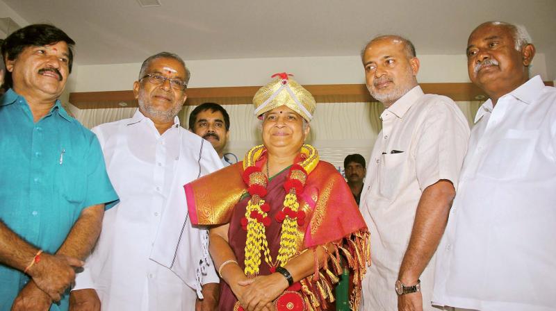 Sudha Murty, Chairperson of the Infosys Foundation, with Minister of State for Higher Education, G.T. Devegowda and State Tourism Minister Sa Ra Mahesh