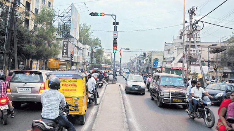 Traffic at the Amberpet road. The proposed flyover on the road has secured approval and funds; land acquisition comes next. (Photo: DC)