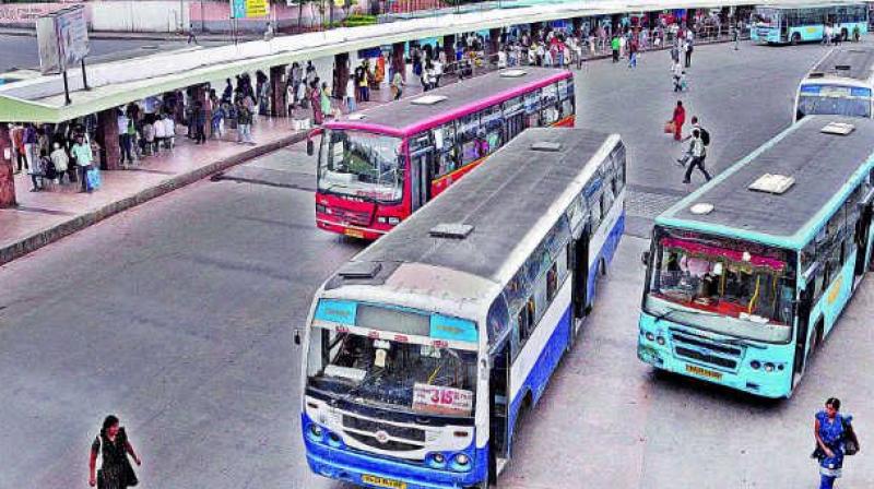 Close integration of  services, ticketing and information will enhance the commuters travel experience in the city whether by the Metro, BMTC, suburban rail, bicycle sharing, cabs or autos. (Representional Image)