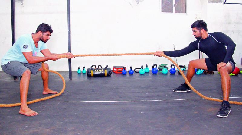 Rope pull in pairs