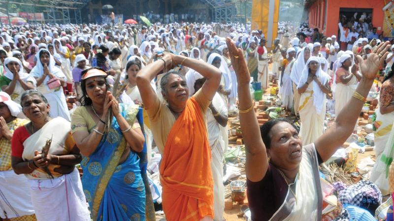 Devotees seen offering Pongala at Attukal Bhagavathy Temple  in Thiruvananthapuram on Saturday. (Photo:  A.V. MUZAFAR)