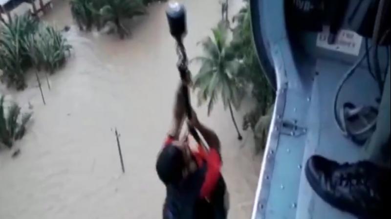A video shows how the Indian Air Force is airlifting those stranded in flood ravaged areas. (Photo: ANI | Screengrab)