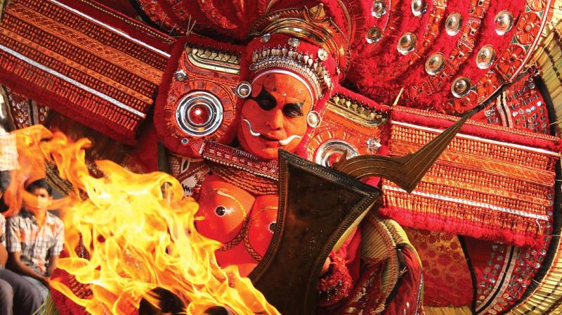 Besides major Theyyam such as Muchilot Bhagavati, Theechamundi, Vishnumurthy, Raktheshwari, Thai Paradevatha and Kundor Chamundi, the rare demigods such as Thacholi Othenan, Kara Gulikan and Mappila Theyyam also appear in its full vibrancy.