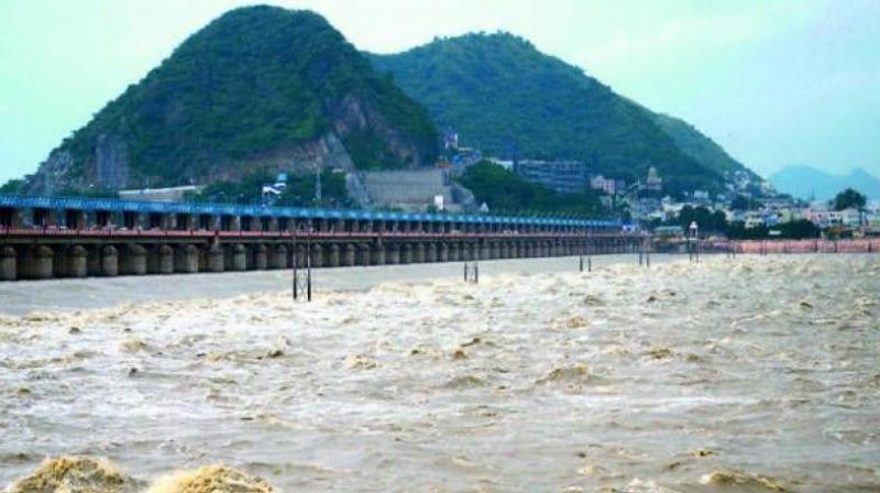 The plunging water-level in Prakasam barrage is alarming civic bodies about the coming water crisis this summer.