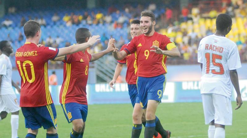 Spain captain Abel Ruiz (second from right) celebrates with team-mates after scoring against Niger in their Fifa U-17 World Cup match in Kochi on Tuesday. Spain won 4-0. (Photo: SUNOJ NINAN MATHEW)