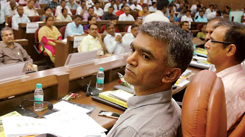 Agriculture minister Krishna Byregowda at a workshop for agriculture officials and scientists on Contingent crop planning for  2017-18 to help farmers in distress, in Bengaluru on Thursday  DC