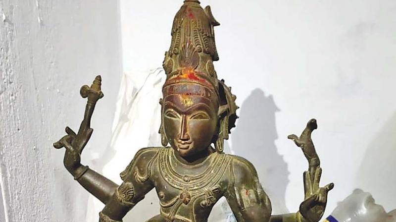 The devotees found the idol in the evening and informed the Siva Kanchi police who rushed to the spot and retrieved the idol,  the police said.