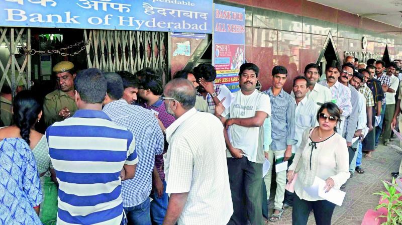 Note ban: Unprecedented rush at banks in Vijayawada