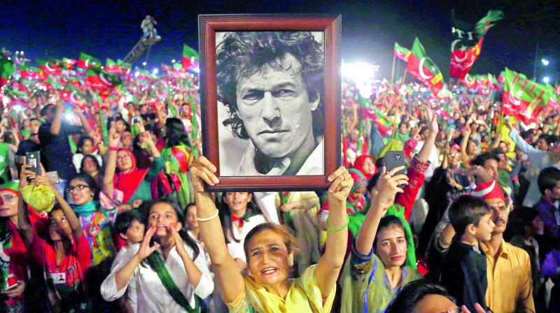 Supporters of Imran Khan.  (Photo:AFP)