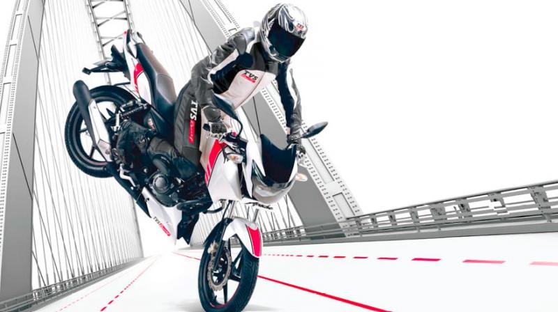 RTR 160 Race Edition features cosmetic changes only while its performance characteristics remain unchanged.