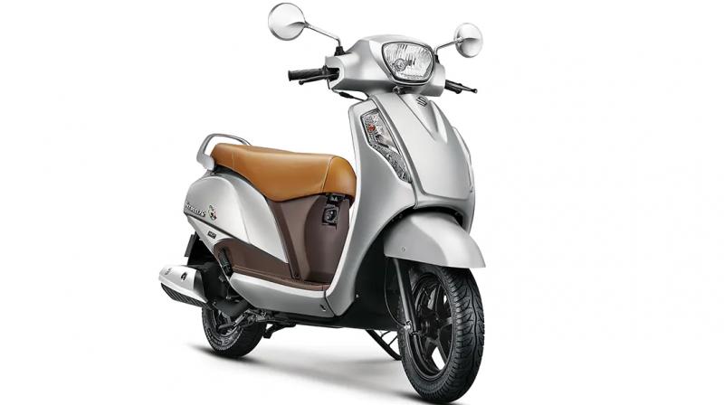 The CBS-equipped Access 125 is priced at a premium of Rs 3,935 over the Std variant and Rs 630 more than the disc brake-equipped variant of the Access 125.