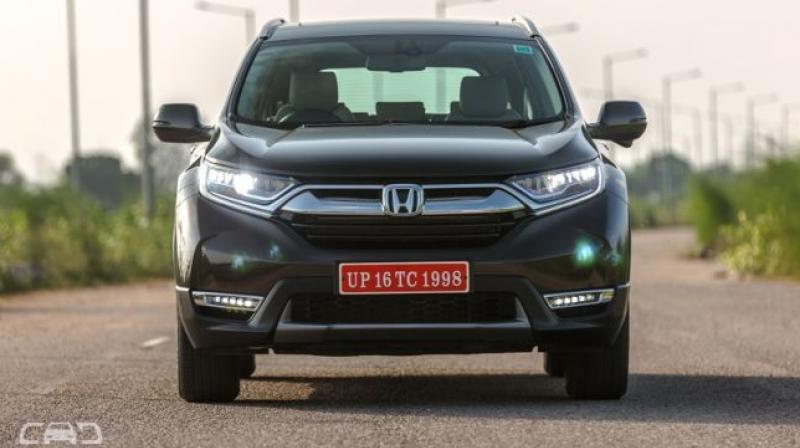 The 1.6-litre diesel on the Honda CR-V produces a max power of 120PS @ 4000rpm and a peak torque of 300Nm @ 2000rpm in conjunction with a 9-speed automatic transmission.