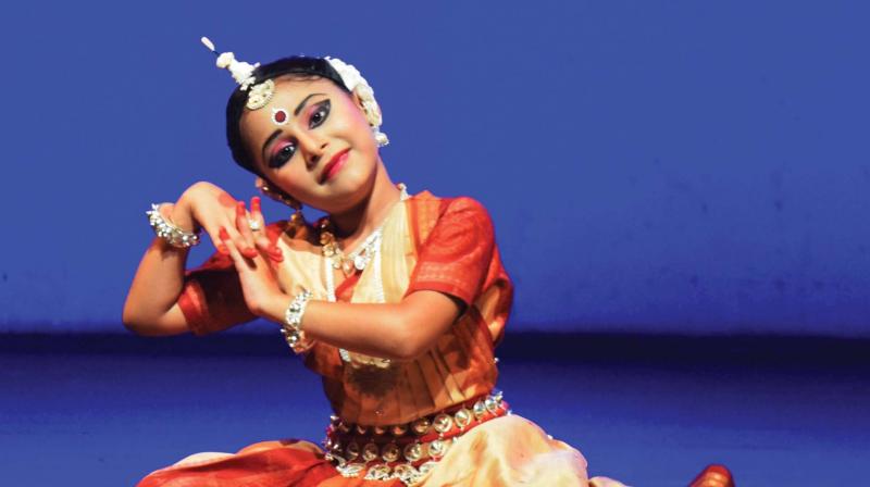 Six-year old Odissi dancer, Angeleena Avnee, dances at Seva Sadan auditorium, Malleswaram, as part of the Bengaluru Odissi Utsav 2017, a two day festival of Odissi dance, organised by Samskritiki in Bengaluru on Sunday	 (Photo: KPN)