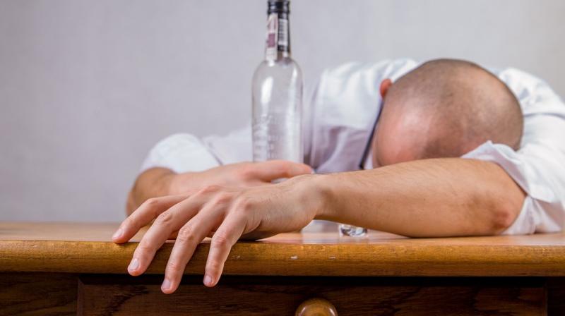 New findings suggest doctors could analyze certain symptoms or genetic markers to determine which patients are likely to have alcohol addiction. (Photo: Pixabay)