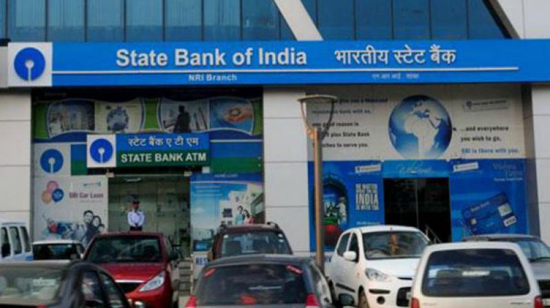Private sector and public sector banks have been cutting interest rates on savings account across the country. Photo: PTI