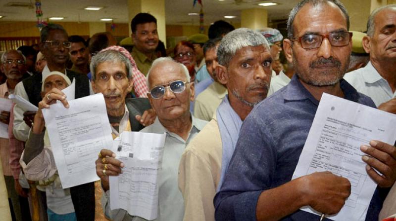 The RBI directed all banks to implement doorstep banking facilities for differently-abled citizens and those above 70 years of age by December this year. (Photo: PTI)