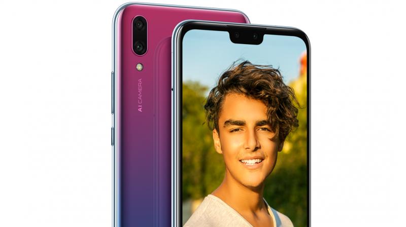The Huawei Y9 has a notched 6.5-inch HUAWEI FullView Display and is powered by a 4000mAh battery.