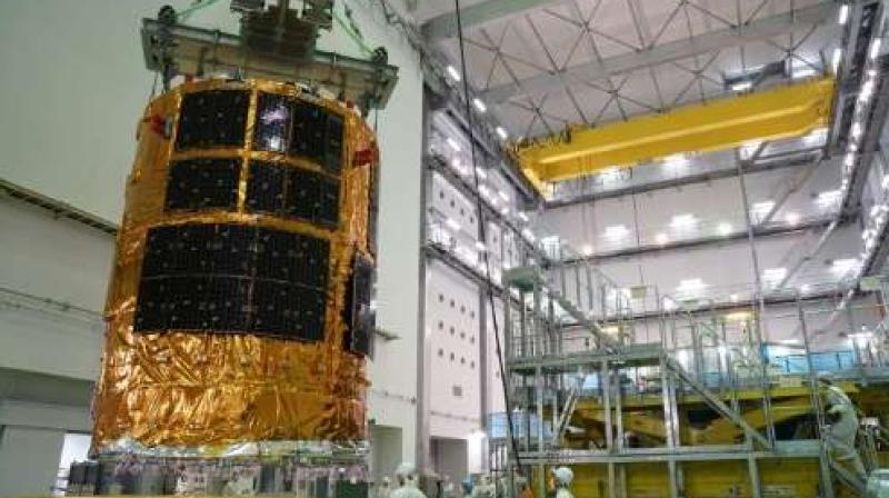 Scientists at the Japan Aerospace Exploration Agency (JAXA) are experimenting with a tether to pull junk out of orbit around Earth.