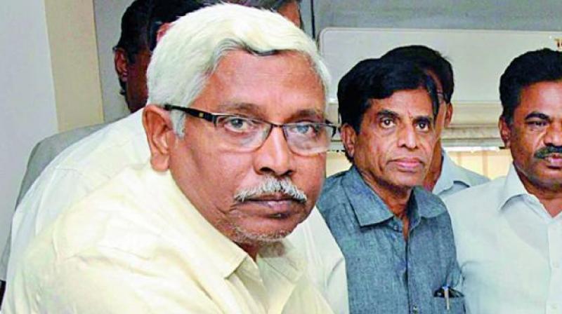 TJAC senior leader Pittala Ravinder and others accused its chairman Prof. M. Kodandaram of leading it like it was a political party and not a social organisation.