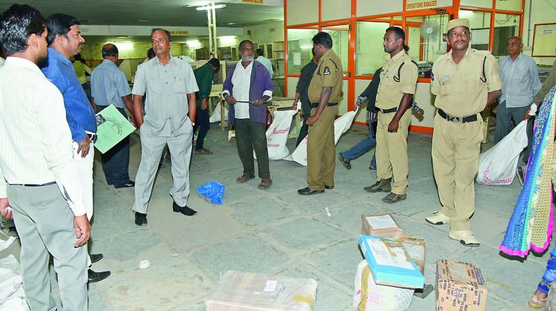 Secunderabad Cantonment Board (SCB) officials seize shops and sheds near Bantia Furniture operating without a licence. (Photo: DC)