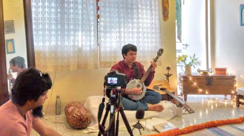 The first performance at the Living Room Kutcheri, by contemporary classical artist Vedanth Bharadwaj.