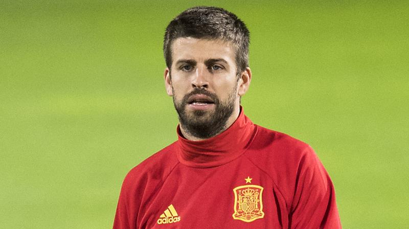 Pique, who supports an independent Catalonia, was booed constantly as Spain practiced.  (Photo:AP)