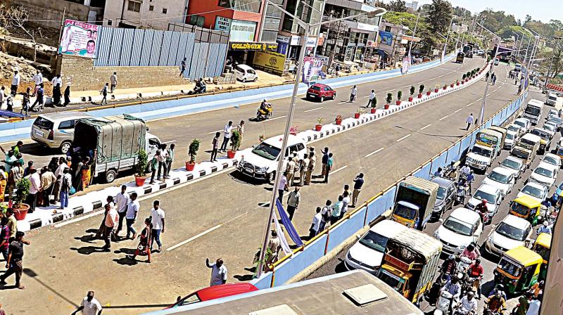 The Rani Chennamma flyover inaugurated by Chief Minister Siddaramaiah on Outer Ring Road in Padmanabhanagar in Bengaluru on Wednesday. (Photo: Shashidhar B.)