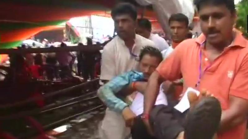 At least, 20 people were injured in the collapse and were rushed to hospital in PMs ambulance. (Also Read: Twitter/ANI)