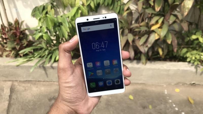 Priced at Rs 17,399, the smartphone looks a competitive option, considering there arent many exceptional phones in this price segment creating plenty of opportunity for the device maker to grab a good percentage of the market share. But is the Vivo V7 worth putting your bets on?