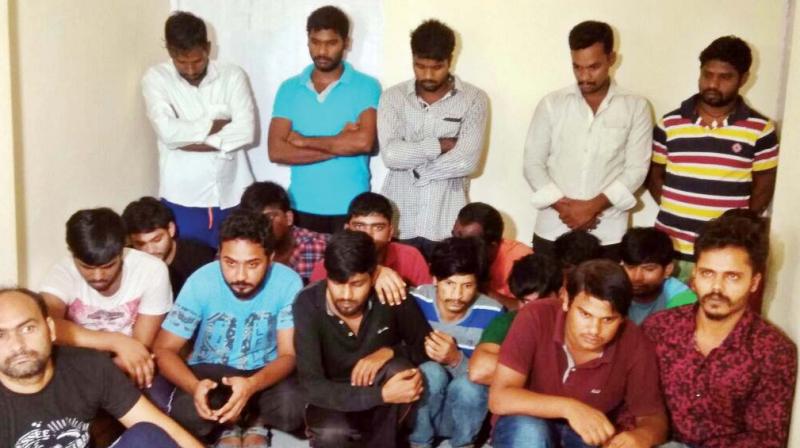 The arrested men belong to Karnataka, Andhra Pradesh, Telangana, Tamil Nadu and Jharkhand. The gang used to avail details of online buyers on various websites and later contacted the buyers.