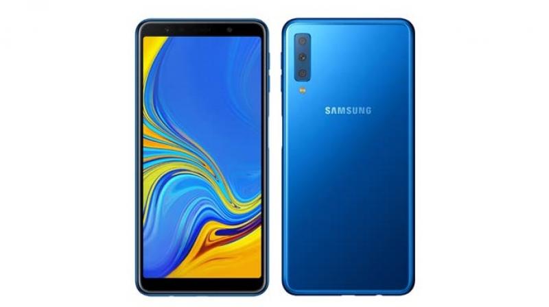 The new Galaxy A7 (2018) is the successor to last years Galaxy A7.