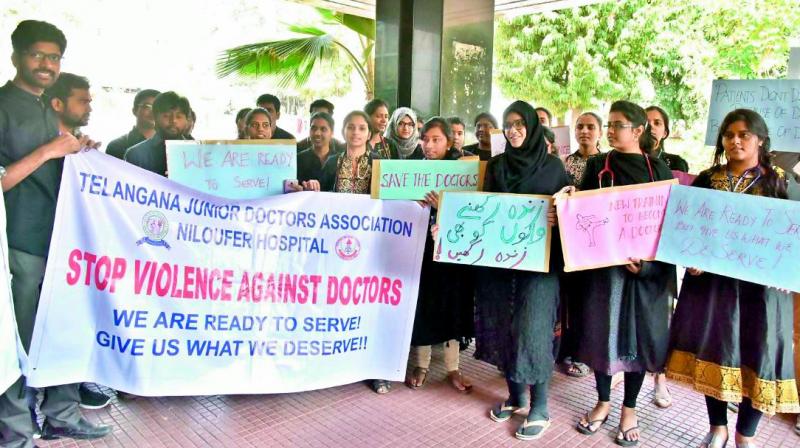 Junior doctors demonstrating against violence in front of Niloufer hospital.
