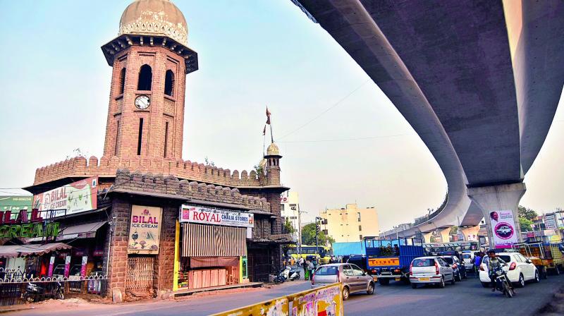 The traffic speed in the city, which recently increased from 13 to 27.1 kmph, is expected to move faster after the commencement of Metro Rail services.