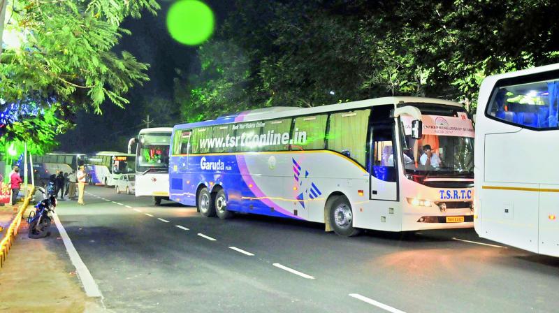 A convoy rehearsal of luxury buses being conducted on all routes from Rajiv Gandhi International Airport to Gachibowli and Falaknuma Palace and back to the Airport on Monday. (Photo: DC)